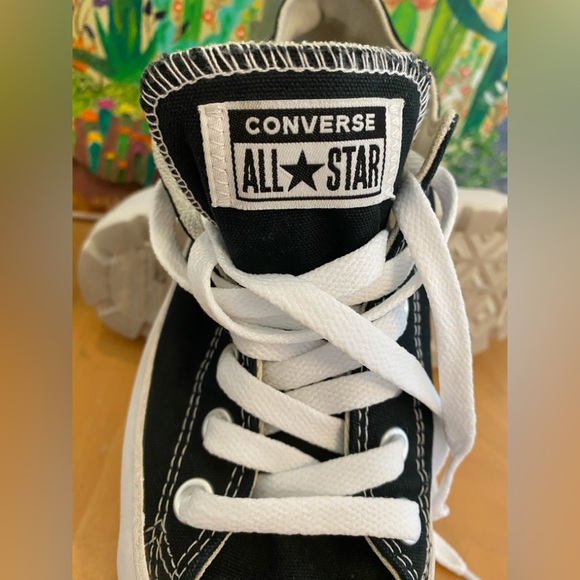Converse Lug Sole Sneakers, Color Black, White,Women's Size 8 - Picture 11 of 12